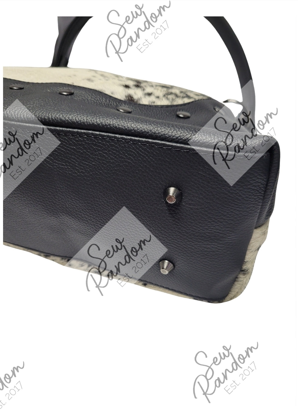CAMI BAG - BLACK & WHITE