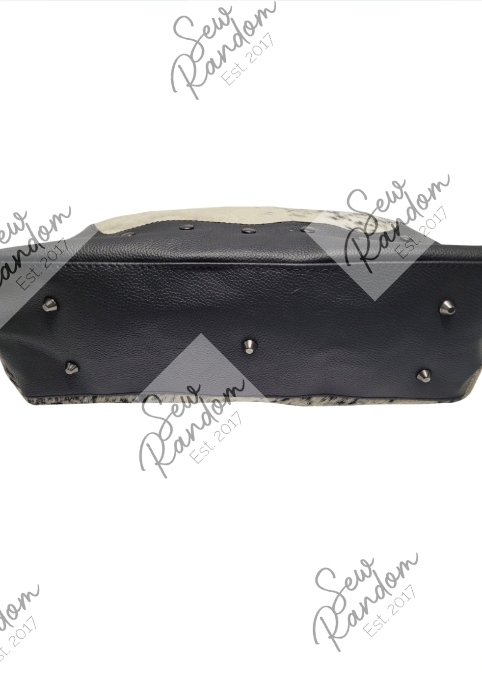 CAMI BAG - BLACK & WHITE