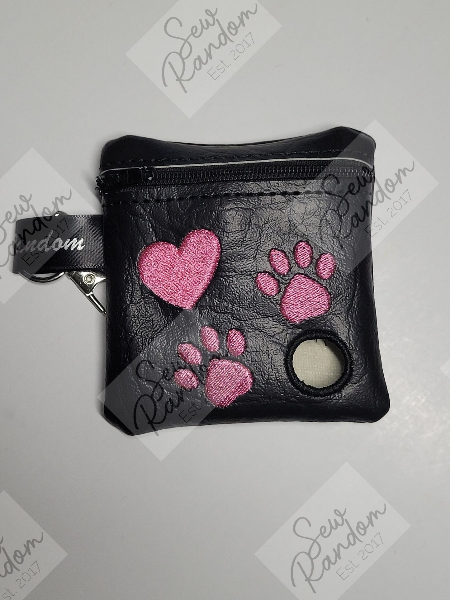 HEART & PAW POO BAG HOLDER