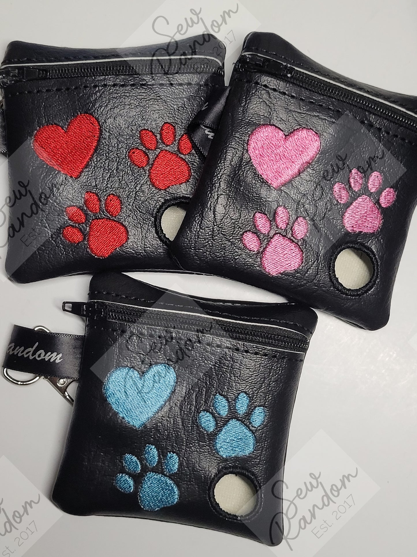 HEART & PAW POO BAG HOLDER
