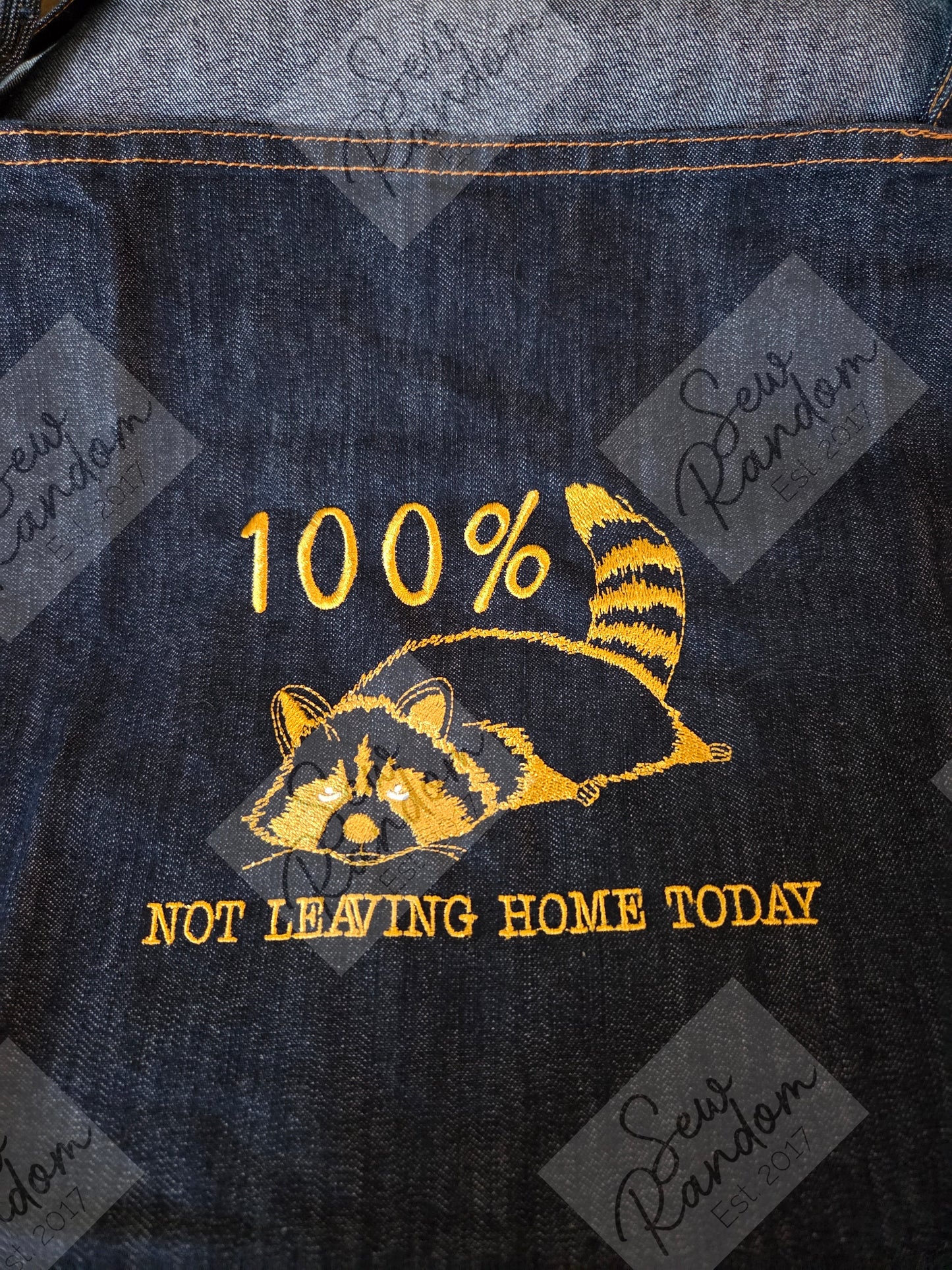 100% EMBROIDERED APRON