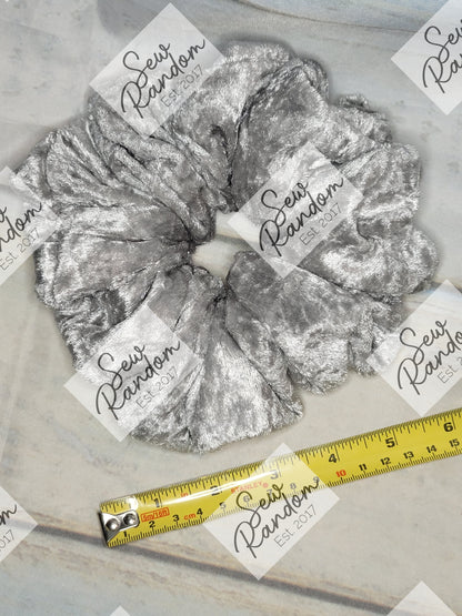 SILVER VELVET SCRUNCHIE