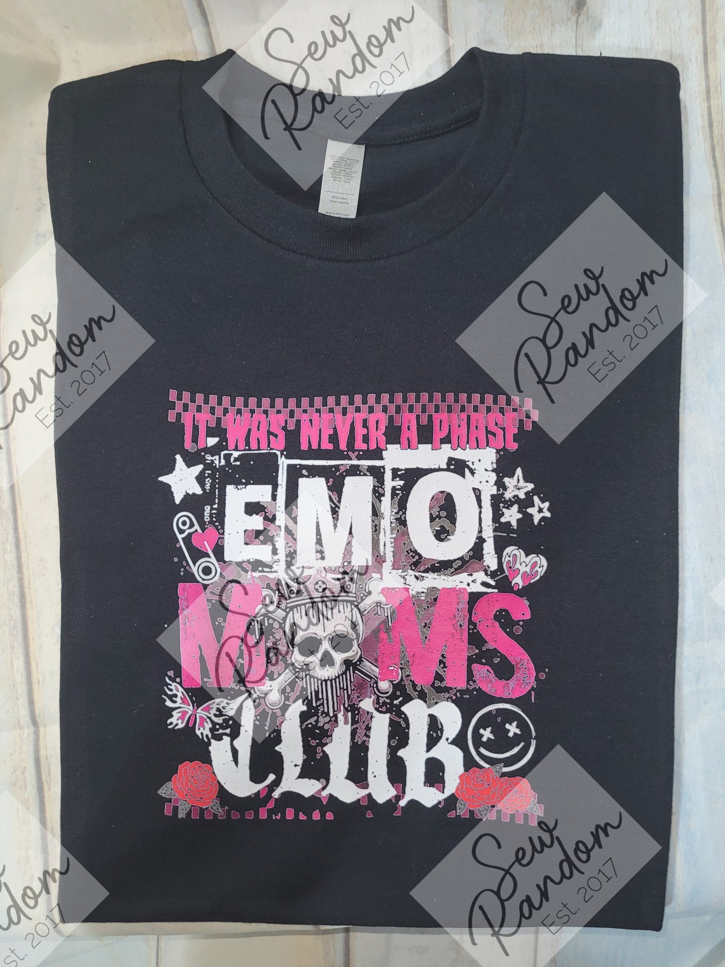 EMO MUMS CLUB T SHIRT