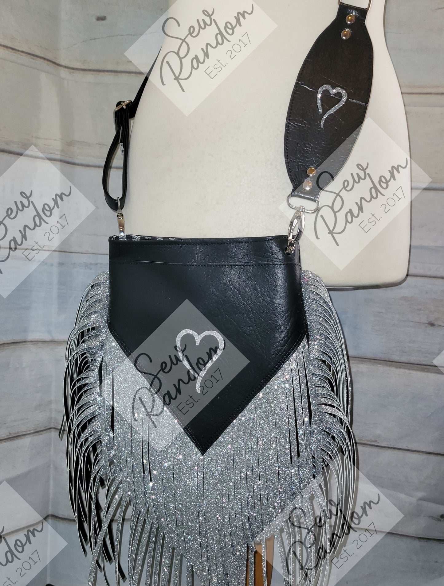 FRINGED BAG - BLACK & SILVER GLITTER