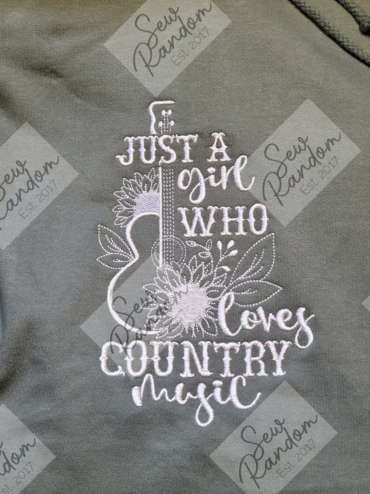 COUNTRY GIRL EMBROIDERED TOP