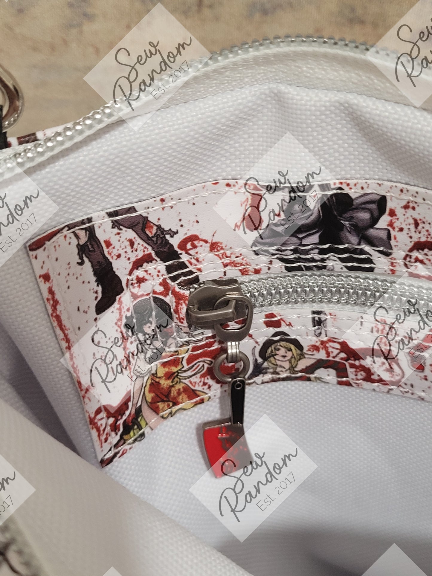 HORROR PIN UP CROSSBODY BAG