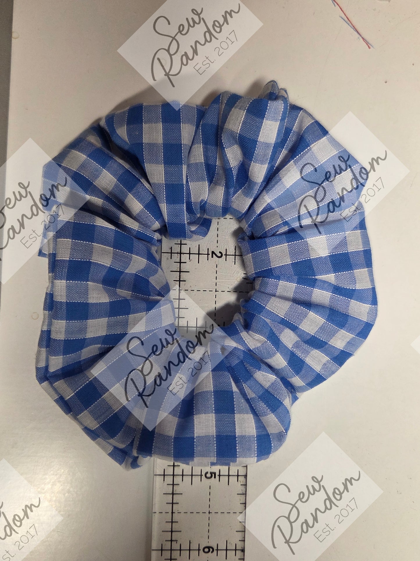 GINGHAM SCRUNCHIES