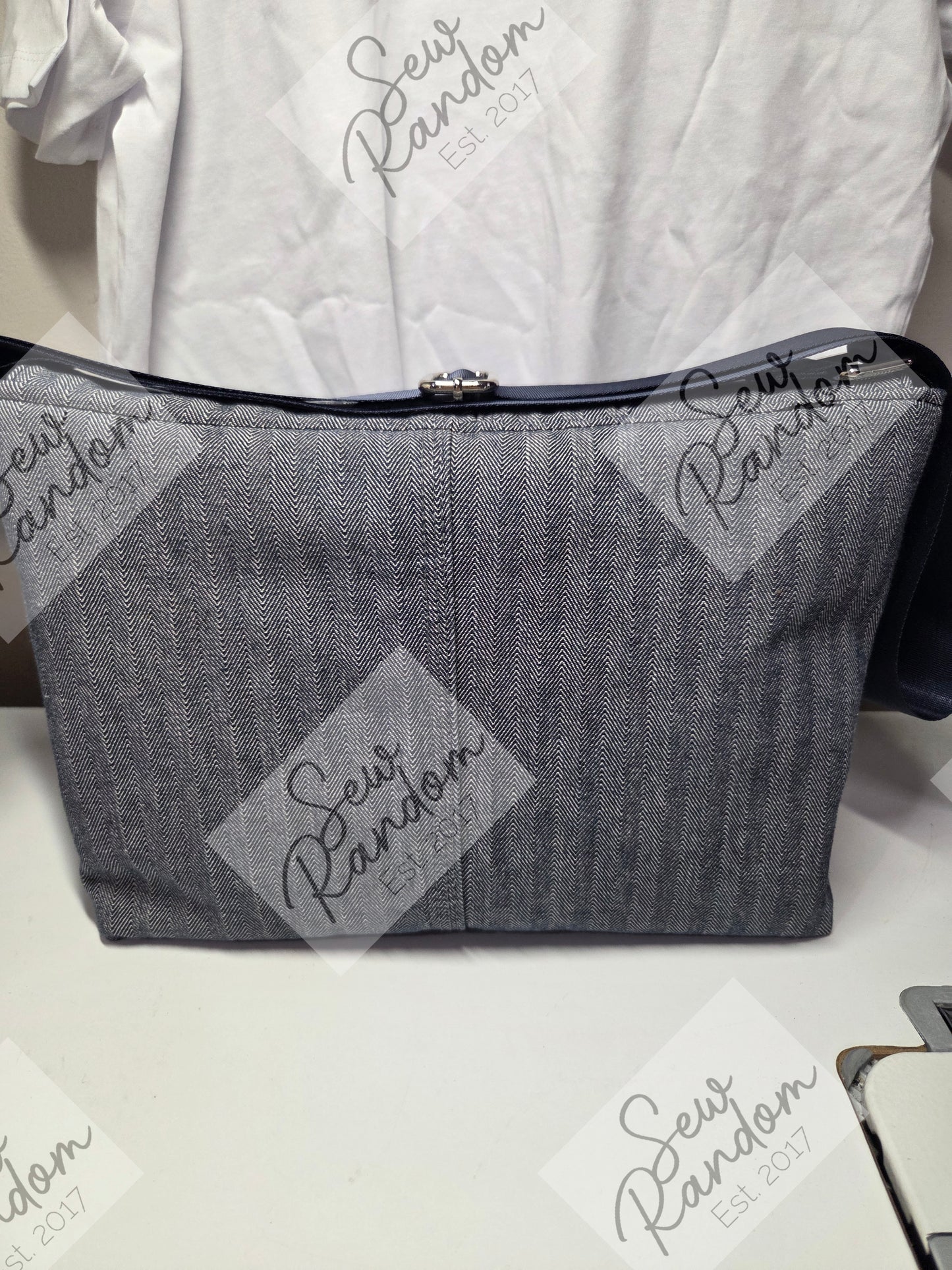 NELSON MESSENGER BAG