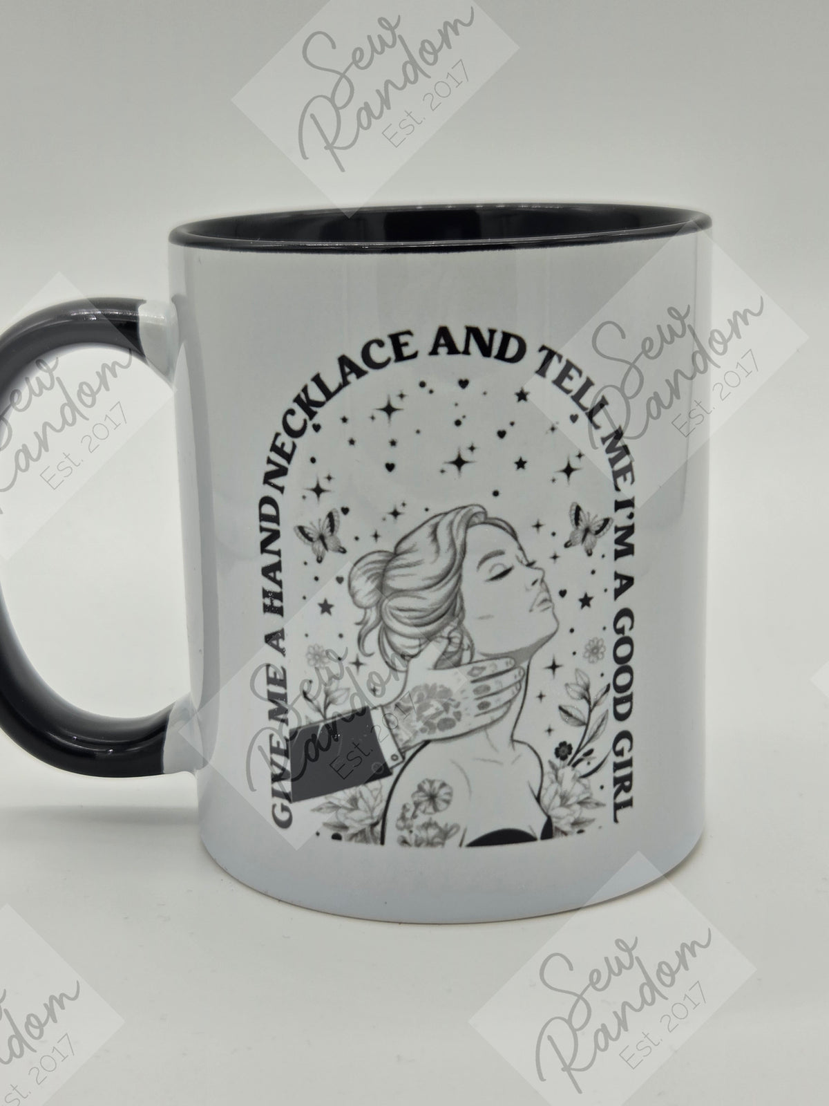 HAND NECKLACE MUG