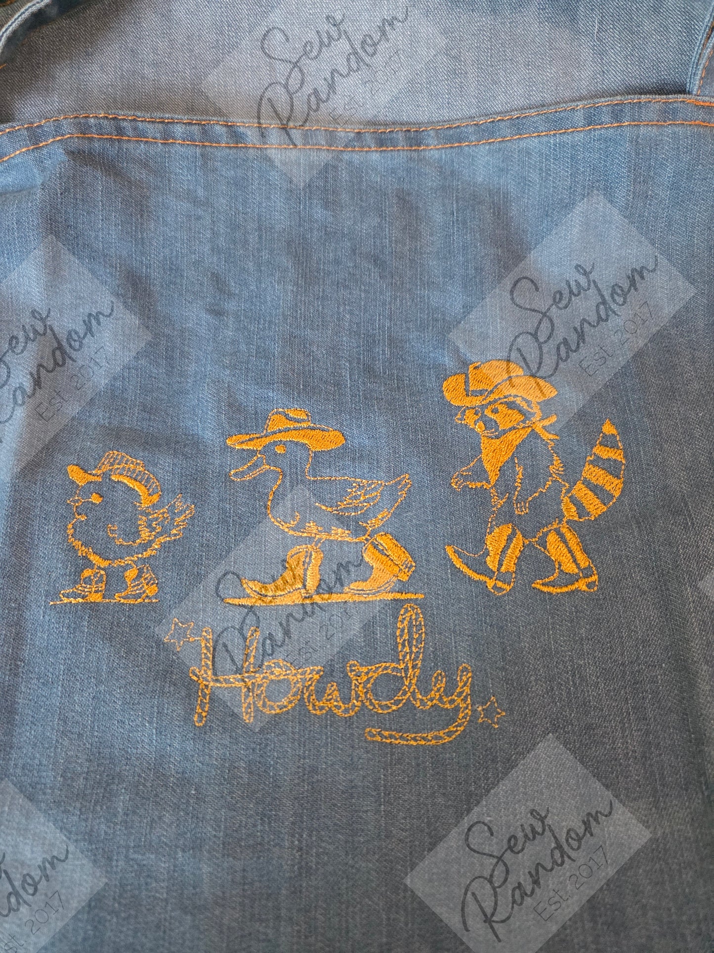 HOWDY ANIMALS EMBROIDERED APRON