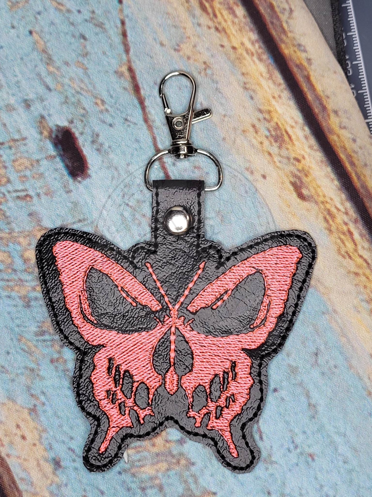 SKELEFLY KEYRING