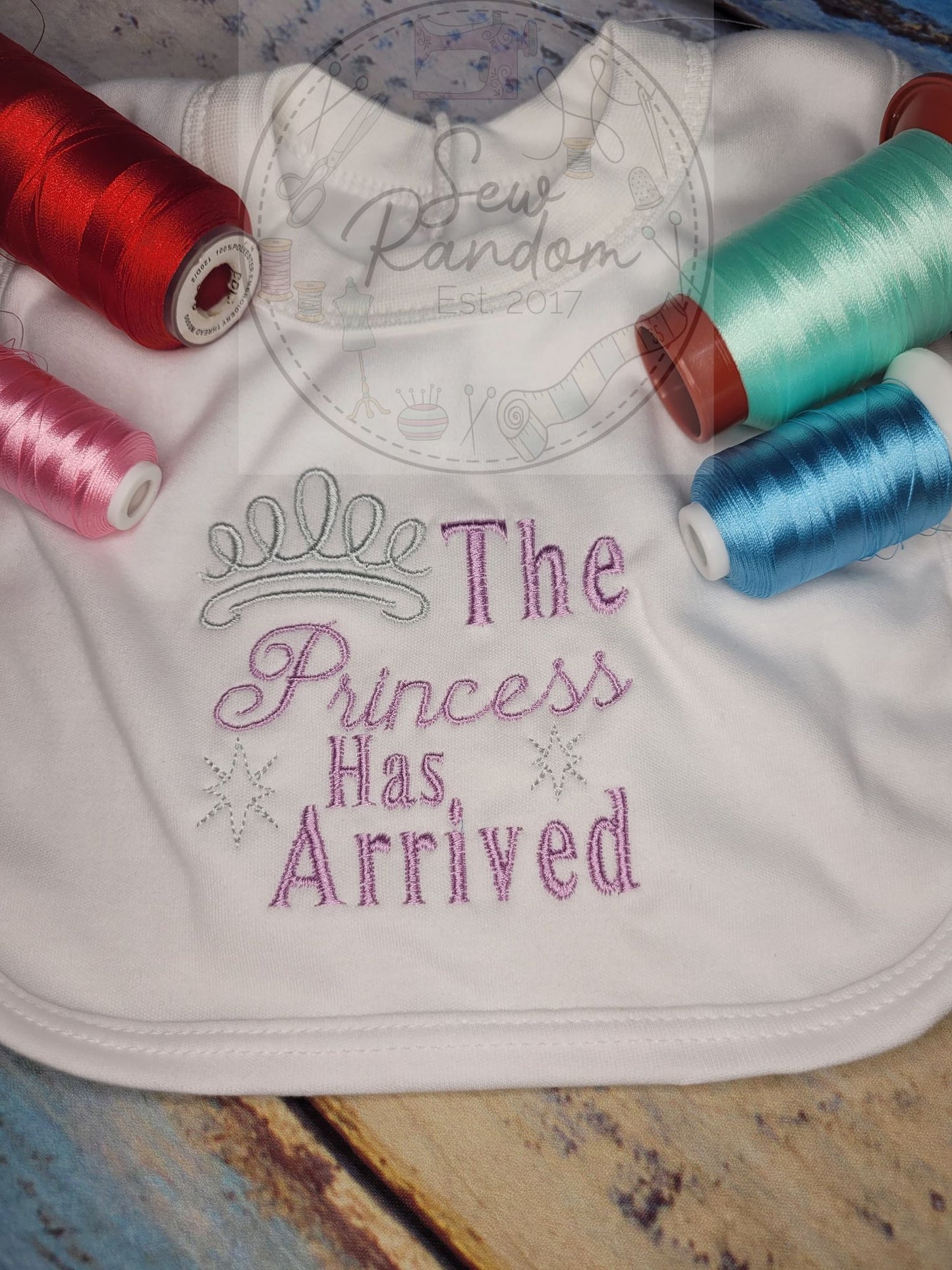 PRINCESS ARRIVED BIB